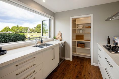 Photo of property in 4 Tucker Close, Leamington, Cambridge, 3432