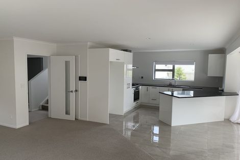 Photo of property in 5b Sandino Place, Grenada Village, Wellington, 6037