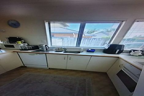 Photo of property in 2 Moffat Way, Bethlehem, Tauranga, 3110