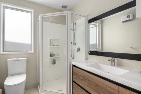 Photo of property in 16 Saint Pauls Drive, Brookfield, Tauranga, 3110