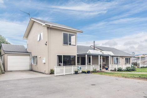 Photo of property in 232 Mazengarb Road, Paraparaumu, 5032