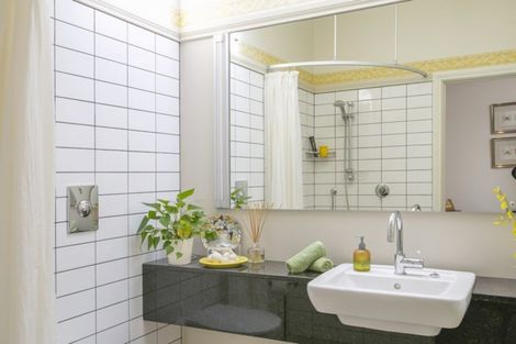 Photo of property in 104 Oxford Street, Martinborough, 5711