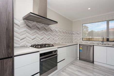 Photo of property in 3/11 Gazeley Avenue, Silverdale, Hamilton, 3216