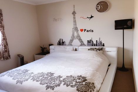 Photo of property in St Claire Village, 9/172 Mcleod Road, Te Atatu South, Auckland, 0610