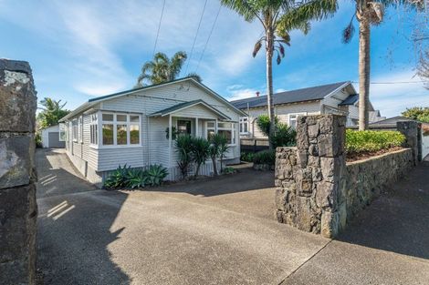 Photo of property in 83 Shackleton Road, Mount Eden, Auckland, 1024