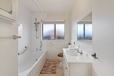 Photo of property in 2/149 Astley Avenue, New Lynn, Auckland, 0600