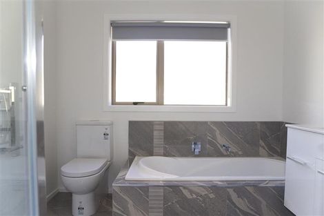 Photo of property in 15 Charlotte Crescent, Dinsdale, Hamilton, 3204