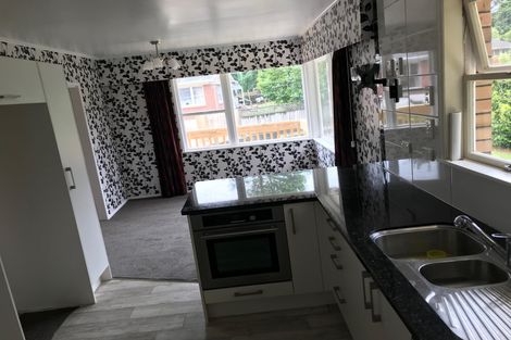 Photo of property in 13 Knox Road, Hillpark, Auckland, 2102