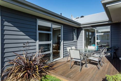 Photo of property in 18 Hagart-alexander Drive, Mosgiel, 9024