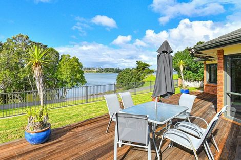 Photo of property in 16 Crannich Place, Wattle Downs, Auckland, 2103