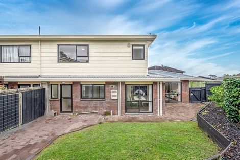 Photo of property in 1/15 Benygloe Place, Highland Park, Auckland, 2010