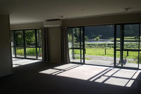 Photo of property in 371c Mangorei Road, Merrilands, New Plymouth, 4312