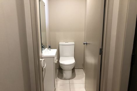 Photo of property in 9/3 Orwell Road, Greenhithe, Auckland, 0632