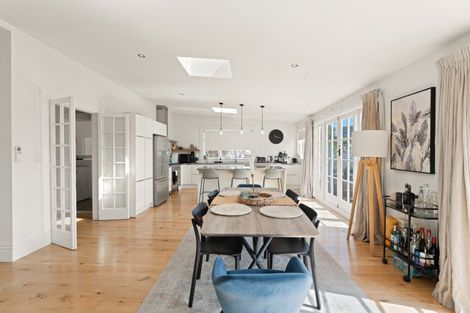 Photo of property in 211 Forbury Road, Saint Clair, Dunedin, 9012