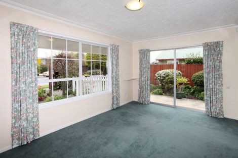 Photo of property in 1/3 Tudor Avenue, Ilam, Christchurch, 8041