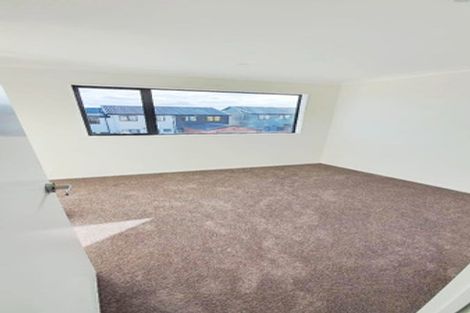 Photo of property in 11 Sun Orchid Avenue, Wiri, Auckland, 2104