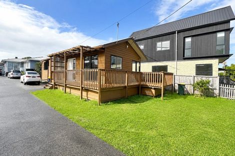 Photo of property in 1/13 Karamu Street, Te Atatu Peninsula, Auckland, 0610