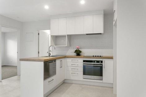 Photo of property in 5 Maraeariki Avenue, Orewa, 0931