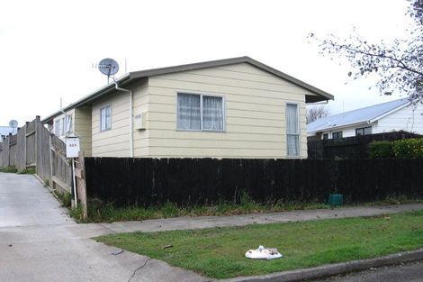 Photo of property in 82 Hillcrest Drive, Kelvin Grove, Palmerston North, 4414