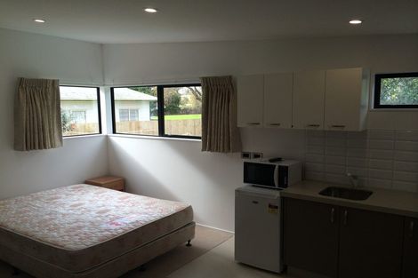 Photo of property in 34 House Avenue, Mangere Bridge, Auckland, 2022