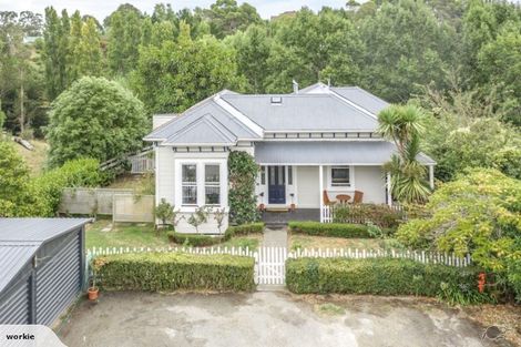 Photo of property in 37 Karewa Street, Castlecliff, Whanganui, 4501