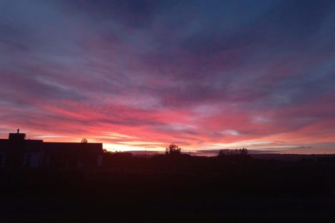 Photo of property in 21 Loveston Lane, Kelvin Grove, Palmerston North, 4470