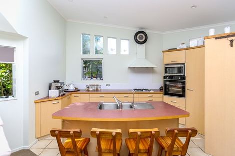 Photo of property in 4a Rahui View, Oakura, 4314