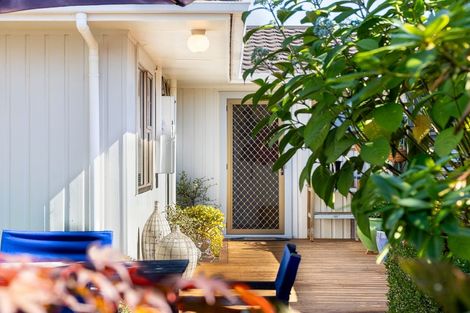 Photo of property in 52 Andrew Street, Waikanae, 5036