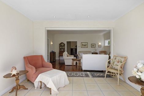 Photo of property in 18 Hathaway Avenue, Boulcott, Lower Hutt, 5010