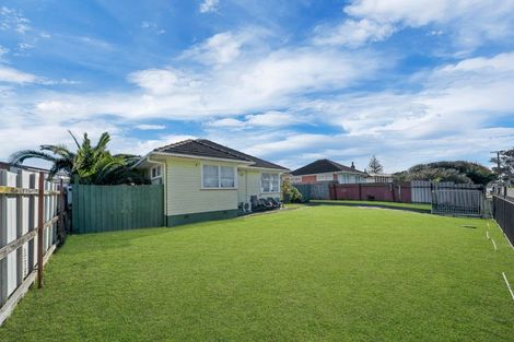 Photo of property in 33 Haddon Street, Mangere East, Auckland, 2024