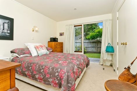 Photo of property in 11 Albany Highway, Unsworth Heights, Auckland, 0632