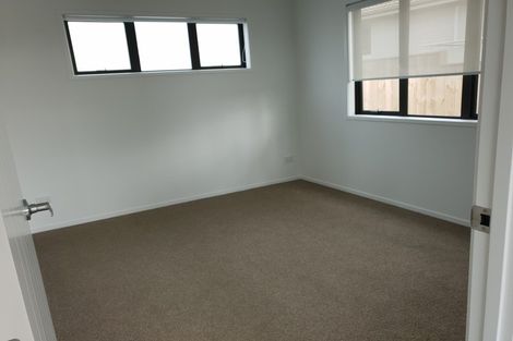 Photo of property in 19a Braemar Road, Rothesay Bay, Auckland, 0630