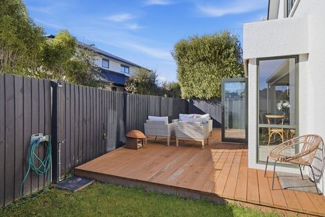 Photo of property in 2 Chilcombe Street, Ilam, Christchurch, 8041