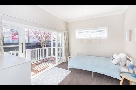 Photo of property in 28 Olliviers Road, Phillipstown, Christchurch, 8011