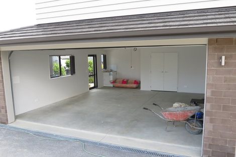 Photo of property in 11 Saltaire Street, Avondale, Auckland, 1026