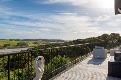 Photo of property in 205 Takahoa Drive, Kaiwaka, 0573