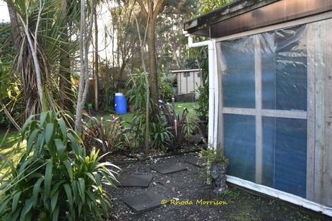 Photo of property in 11 Moana Road, Tinopai, Matakohe, 0593