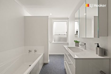 Photo of property in 10 Argyle Street, Mornington, Dunedin, 9011