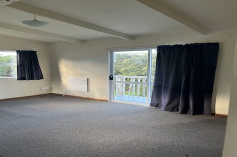 Photo of property in 1/98 Chislehurst Street, Henderson, Auckland, 0612