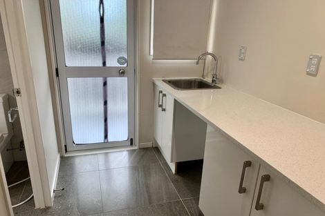 Photo of property in 42a Titirangi Road, New Lynn, Auckland, 0600