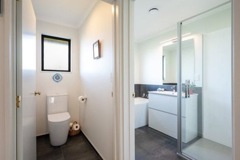 Photo of property in 6 James Cross Place, Mapua, 7005