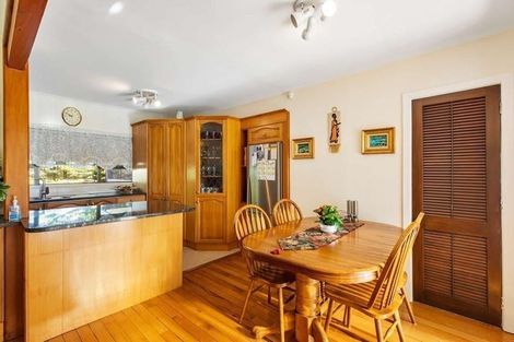 Photo of property in 1/81 Awaroa Road, Sunnyvale, Auckland, 0612