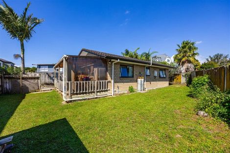 Photo of property in 9 Malvina Place, Bucklands Beach, Auckland, 2014