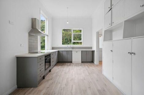 Photo of property in 2a Ferry Road, Days Bay, Lower Hutt, 5013