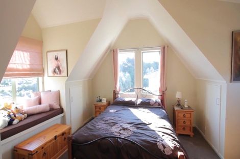 Photo of property in 2/42 Headcorn Place, Botany Downs, Auckland, 2010