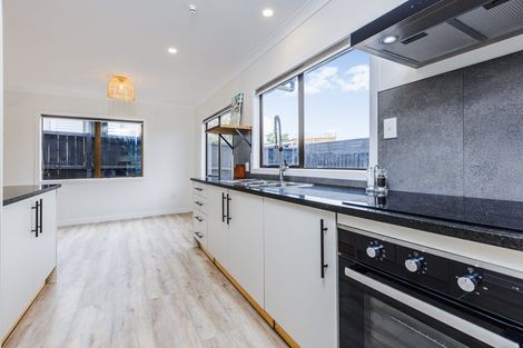 Photo of property in 2/55 Alfriston Road, Manurewa East, Auckland, 2102