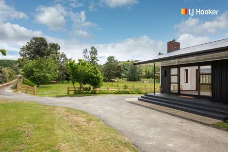 Photo of property in 806 Outram-mosgiel Road, Riverside, Outram, 9073