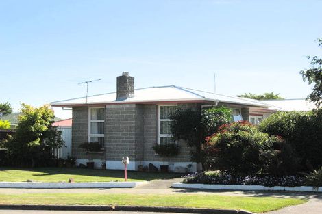 Photo of property in 45 Damien Place, Bromley, Christchurch, 8062