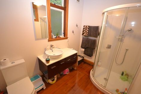 Photo of property in 111 Eden Street, Island Bay, Wellington, 6023