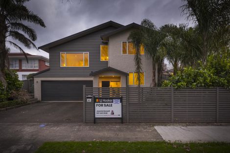 Photo of property in 48a Churchill Avenue, Hokowhitu, Palmerston North, 4410